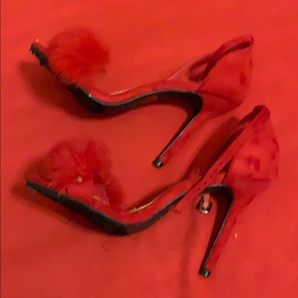 Shoes - Picture 3 of 4